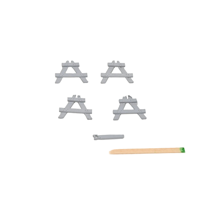C-299 Sawhorses and Saw